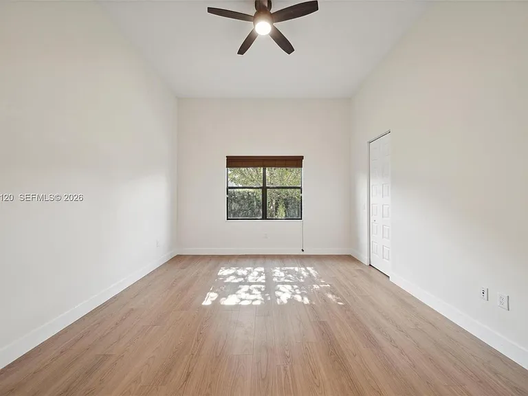 7635 NW 103rd Pl — Photo 33