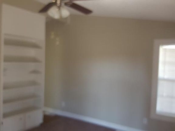 4th image of 4408 Hughes Dr