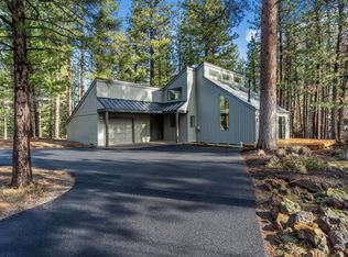 14455 Crossroads Loop, Sisters, OR 97759
