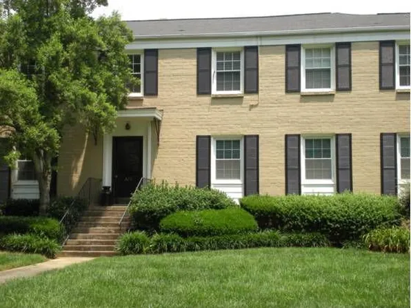 324 Wakefield Dr APT B, Charlotte, NC 28209