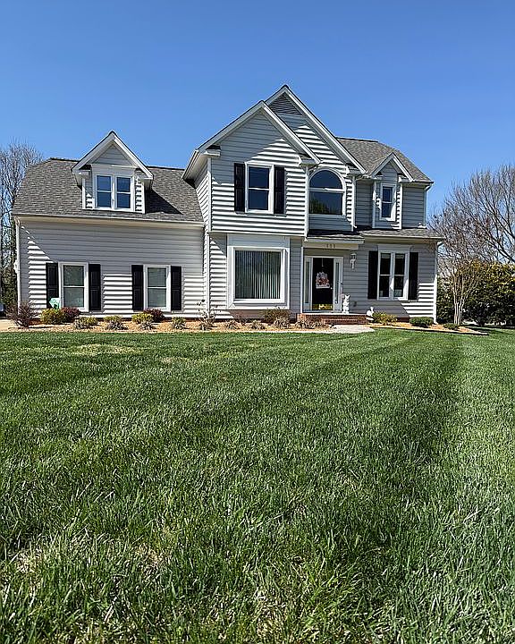 1st image of 111 Lonetree Ct