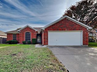 2727 Garden Grove Rd, Grand Prairie, TX 75052