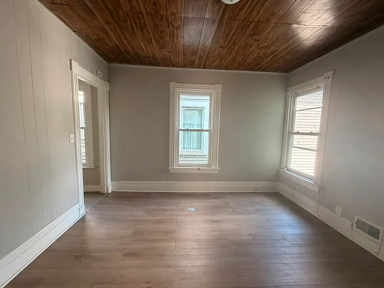 75 Woolsey St #B02 — Photo 4