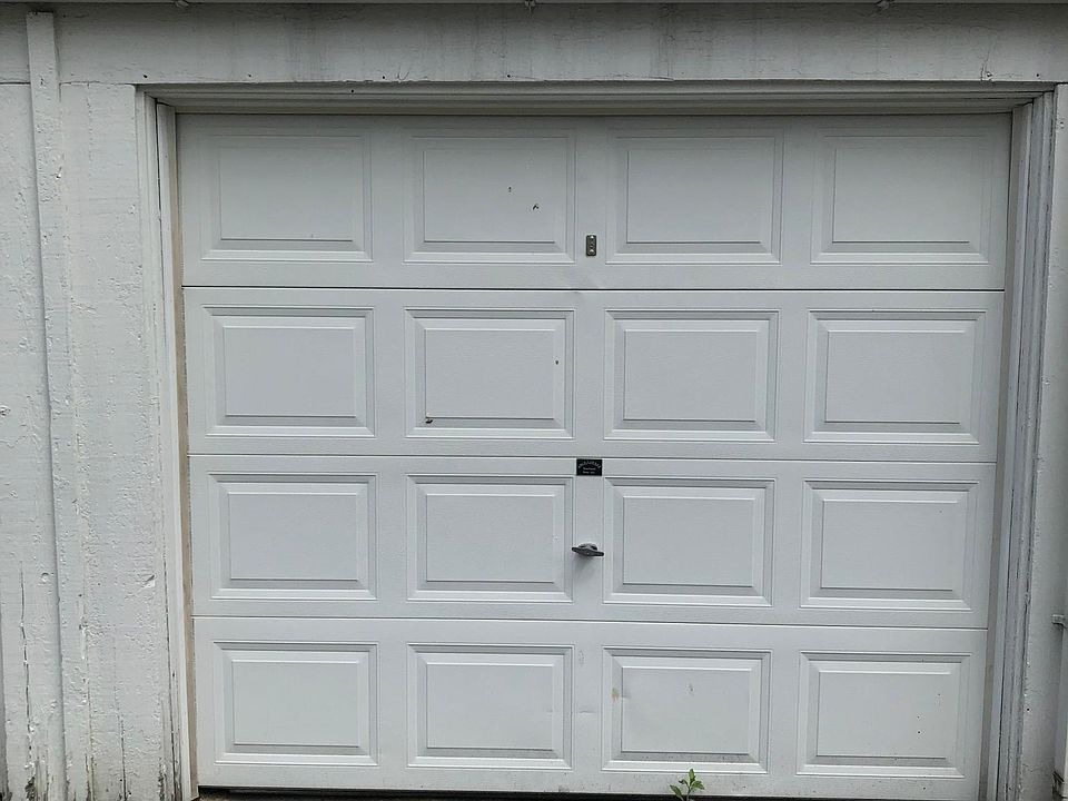 2nd image of 5812 Dendron Ln
