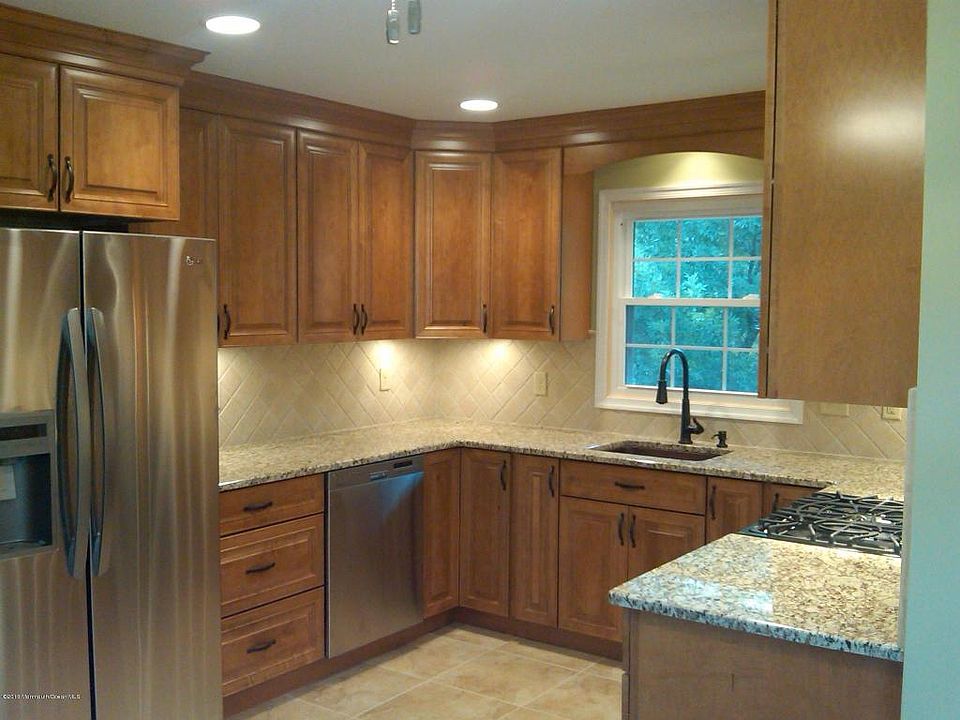 2nd image of 1 Zirkel Ave