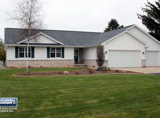 3542 N Casaloma Dr, Appleton, WI 54913