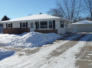 1409 Biscayne Dr, Little Chute, WI 54140