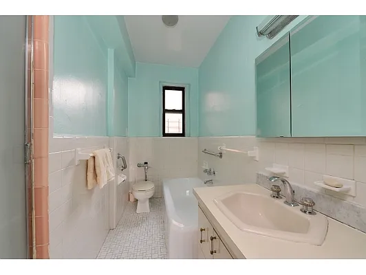 Sold by Keller Williams Realty Empire | media 26