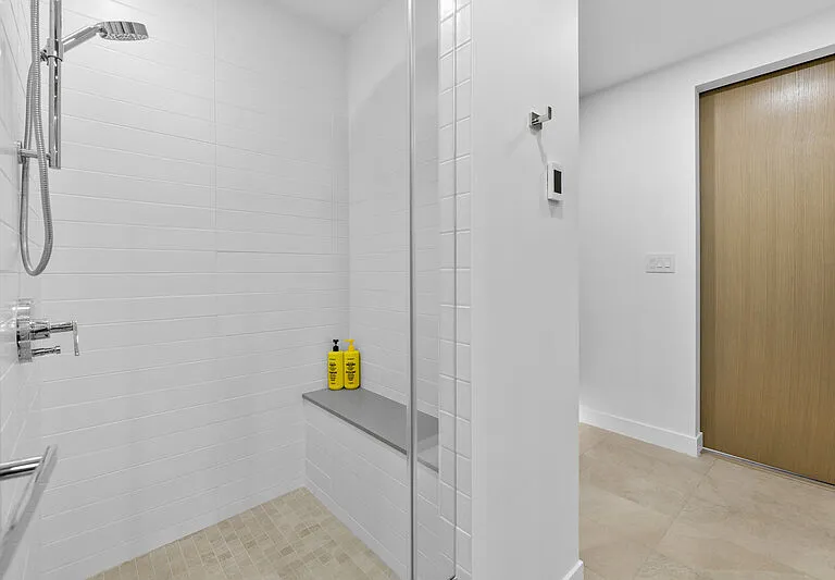 3389 Lakeshore Rd #602 — Photo 30