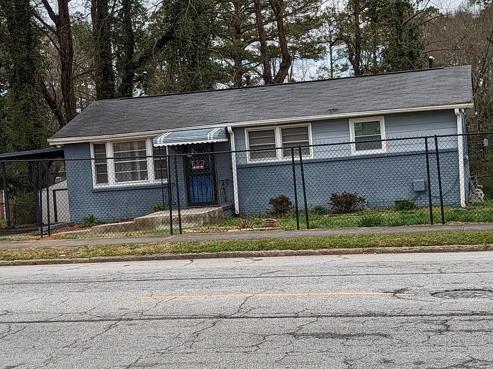 422 Macedonia Rd SE