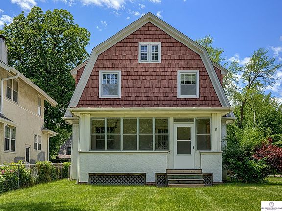 4th image of 4851 Harney St