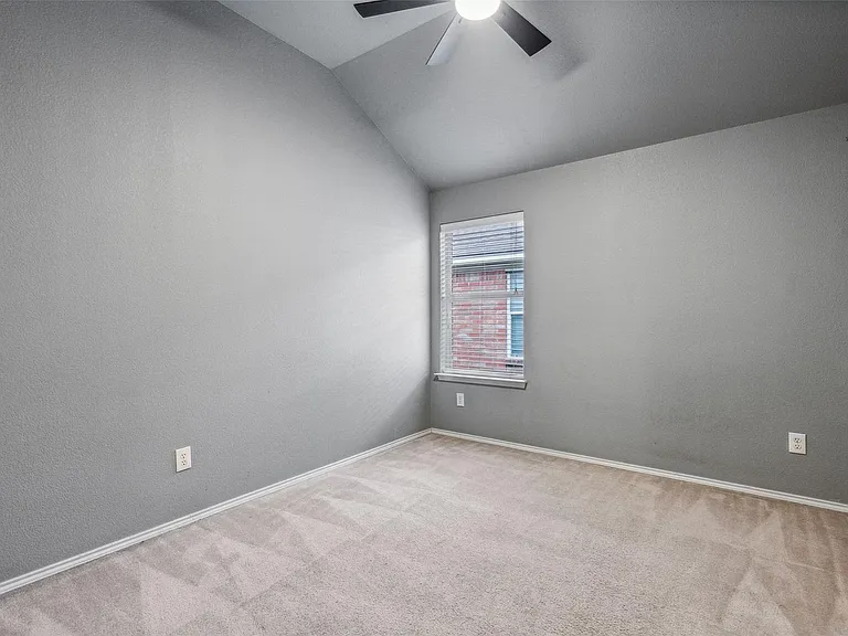 7261 Decoy Ln — Photo 12