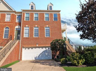 22585 Welborne Manor Sq, Ashburn, VA 20148
