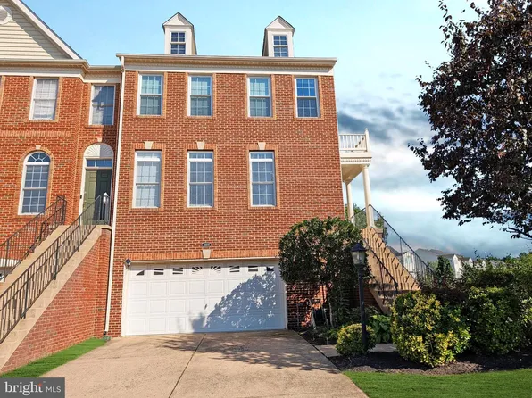 22585 Welborne Manor Sq, Ashburn, VA 20148
