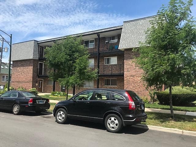 1st image of 3746 N Central Ave APT 3B