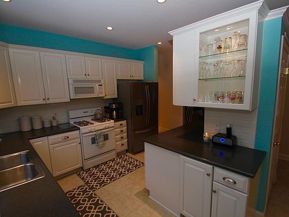 5th image of 6132 Deerview Ln