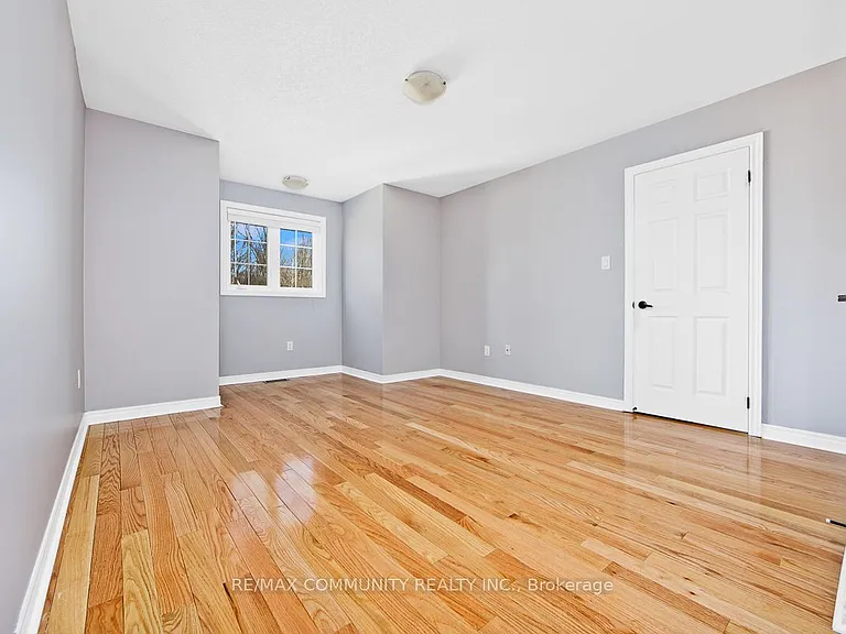 48 Riverwalk Pl — Photo 17