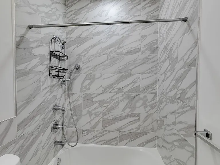 549 Armstrong St #302 — Photo 18
