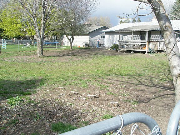 Bckyard - View Bck/Lft