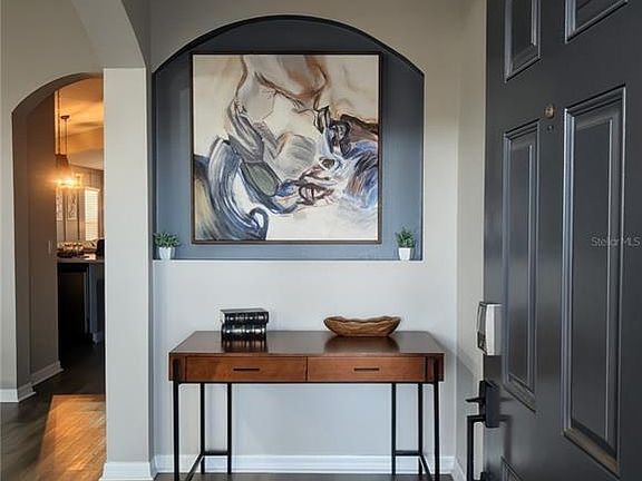 4th image of 547 KENSINGTON DRIVE