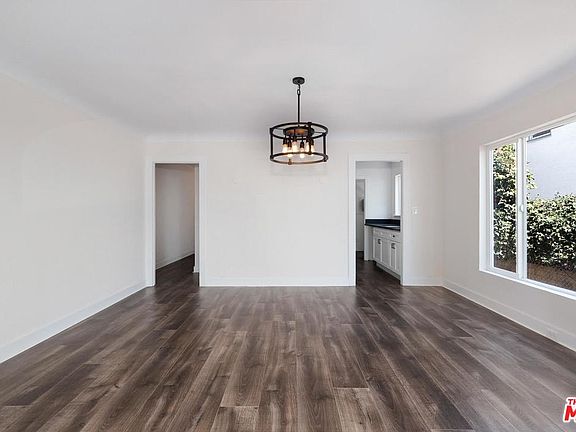 4th image of 3869 W 54th St