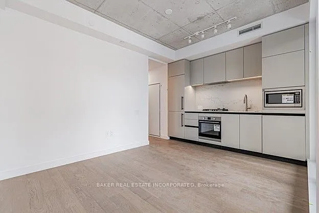 1720 Bayview Ave #207 — Photo 13