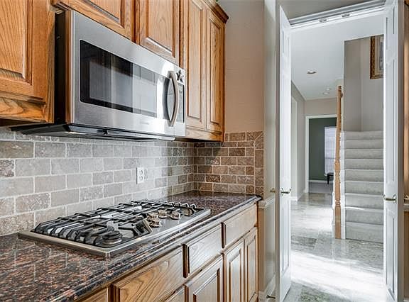 5th image of 1302 Ashmore Dr