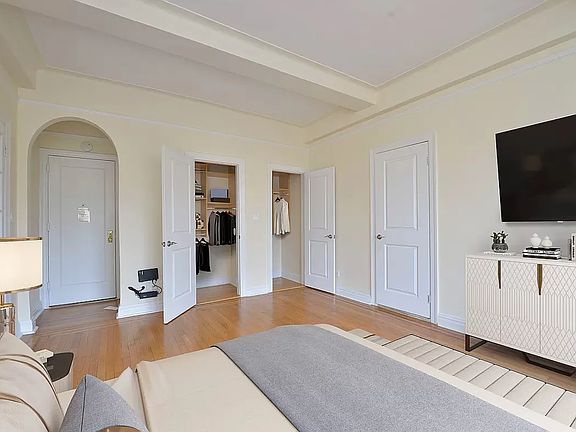 4th image of 166 2nd Ave APT 9D