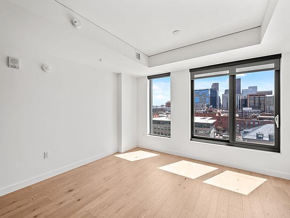 3rd image of 1750 Wewatta St Unit 926
