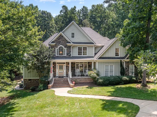 2012 Silverleaf Dr, Youngsville, NC 27596