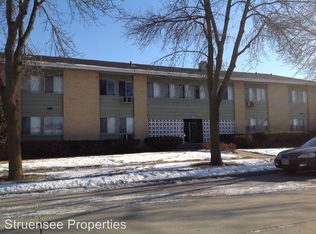 1902 Grove St APT 8, Oshkosh, WI 54901