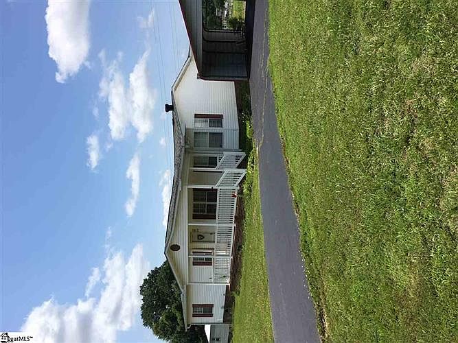 2nd image of 225 Lindsey Ridge Rd