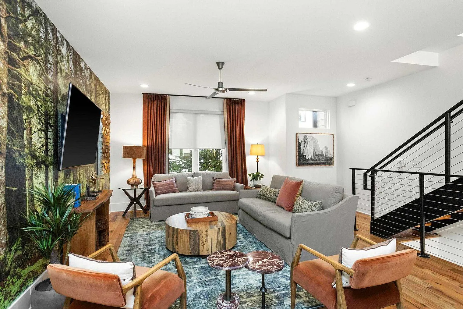 4 bed, 4.0 bath, 2992 sqft, $4,688 — Photo 3