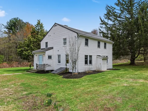 1270 West St, Amherst, MA 01002