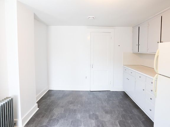 Dine-in kitchen.