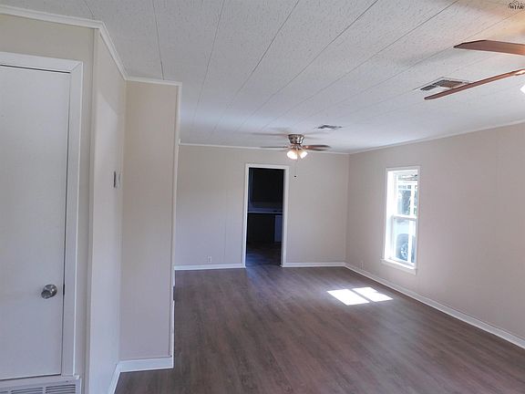5th image of 600 Glendale St
