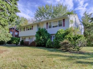 35 Haddonfield Dr, Parsippany, NJ 07054