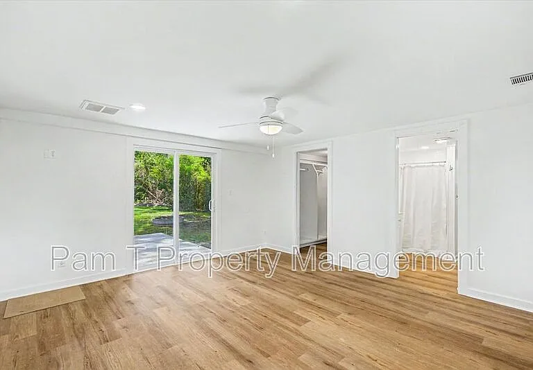 106 Holcomb St — Photo 21
