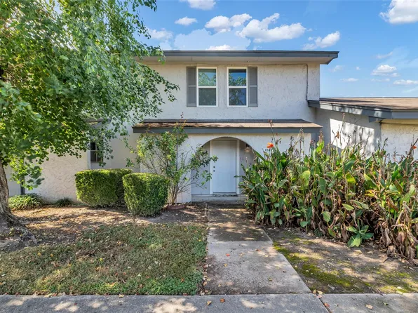 1831 Country Village Blvd, Humble, TX 77338