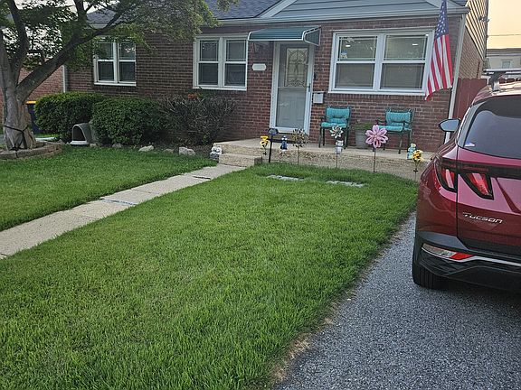 2nd image of 203 Rosemont Dr