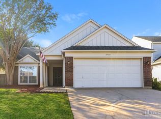 2525 Country Creek Ln, Fort Worth, TX 76123