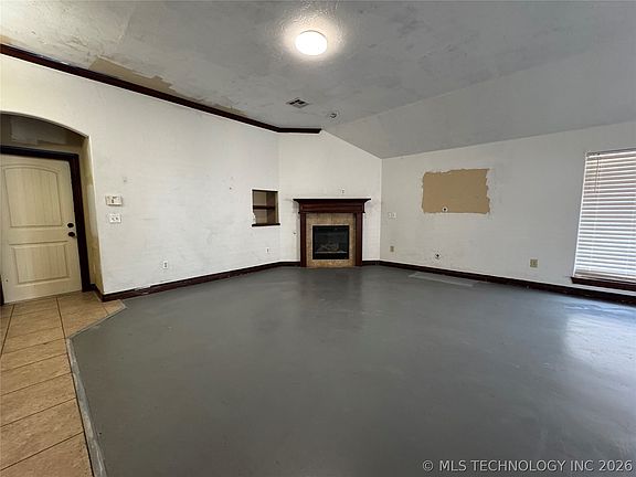 4th image of 5125 SW 123rd St