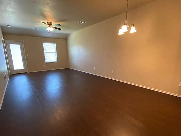 5th image of 11200 NW 114th St