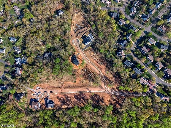 4th image of 8 Juniper Pointe Trail