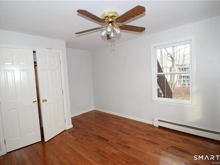 135 Ridgeley Ave — Photo 9