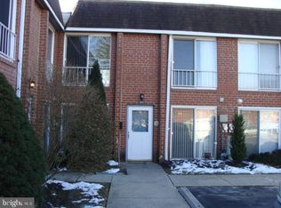 206 Saratoga Ct, Warminster, PA 18974