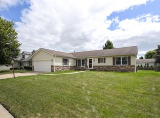 21700 Brookside North Dr #33, Macomb, MI 48044