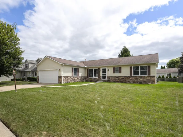 21700 Brookside North Dr #33, Macomb, MI 48044