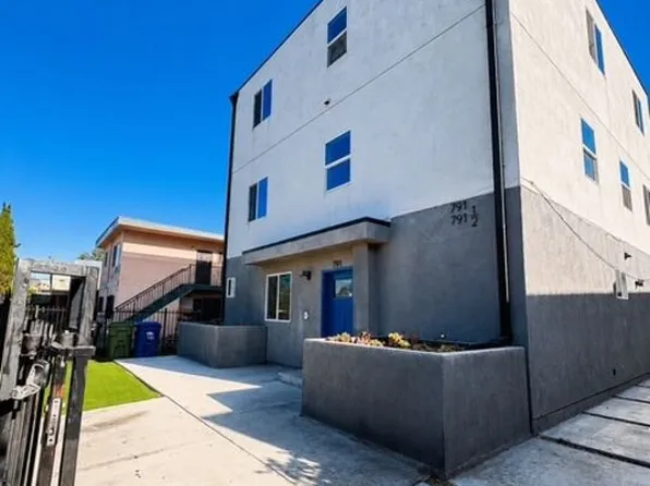 789 E 41st Pl, Los Angeles, CA 90011