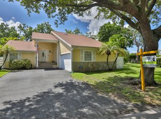 15143 SW 142nd Ct, Miami, FL 33186